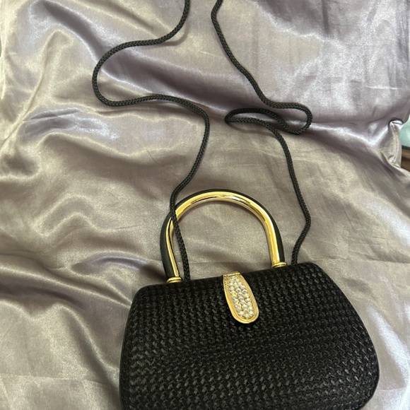 Black Clutch - Picture 3 of 3